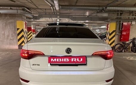 Volkswagen Jetta VII, 2018 год, 1 600 000 рублей, 2 фотография