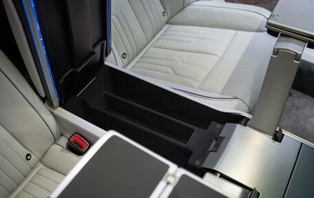 Audi A8, 2020 год, 16 000 000 рублей, 15 фотография