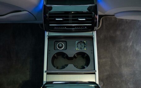 Audi A8, 2020 год, 16 000 000 рублей, 26 фотография