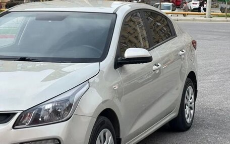 KIA Rio IV, 2017 год, 1 250 000 рублей, 2 фотография