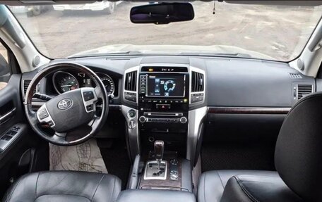 Toyota Land Cruiser 200, 2013 год, 3 450 000 рублей, 8 фотография