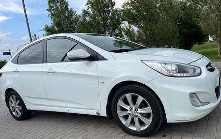 Hyundai Solaris II рестайлинг, 2013 год, 939 000 рублей, 8 фотография