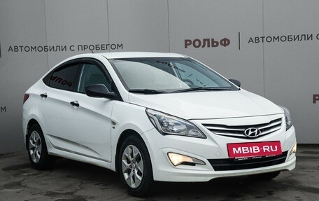 Hyundai Solaris II рестайлинг, 2015 год, 897 000 рублей, 3 фотография