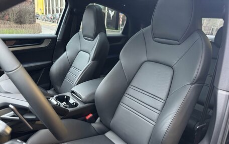 Porsche Cayenne III, 2025 год, 16 200 000 рублей, 3 фотография