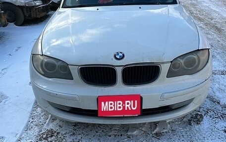 BMW 1 серия, 2011 год, 650 000 рублей, 2 фотография
