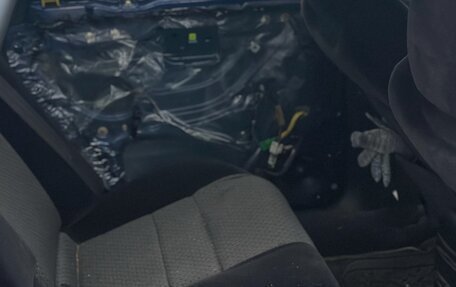 Subaru Legacy III, 2001 год, 350 000 рублей, 16 фотография