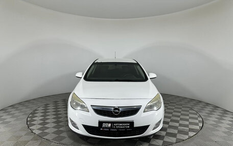 Opel Astra J, 2011 год, 699 000 рублей, 2 фотография