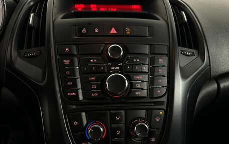 Opel Astra J, 2011 год, 699 000 рублей, 12 фотография