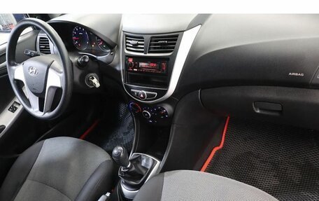 Hyundai Solaris II рестайлинг, 2013 год, 849 000 рублей, 5 фотография