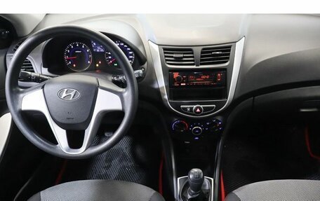 Hyundai Solaris II рестайлинг, 2013 год, 849 000 рублей, 9 фотография