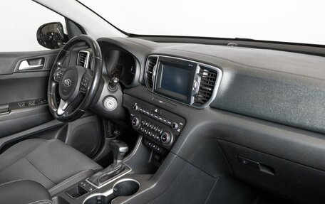 KIA Sportage IV рестайлинг, 2018 год, 2 092 000 рублей, 8 фотография