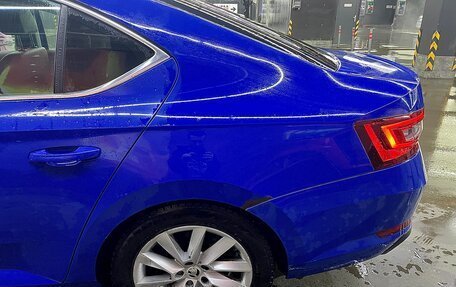 Skoda Superb III рестайлинг, 2018 год, 1 700 000 рублей, 9 фотография