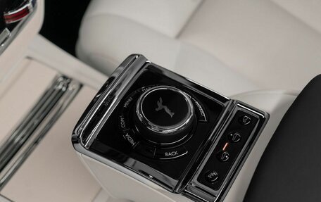 Rolls-Royce Phantom VIII, 2022 год, 69 000 000 рублей, 35 фотография