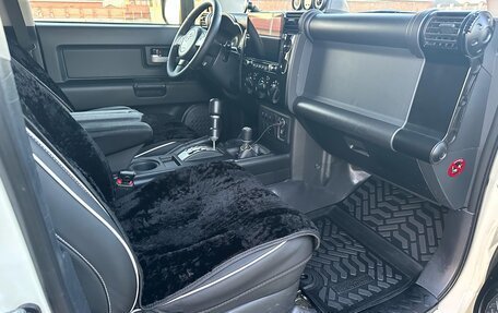 Toyota FJ Cruiser, 2012 год, 4 200 000 рублей, 9 фотография