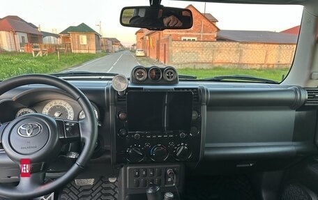 Toyota FJ Cruiser, 2012 год, 4 200 000 рублей, 8 фотография