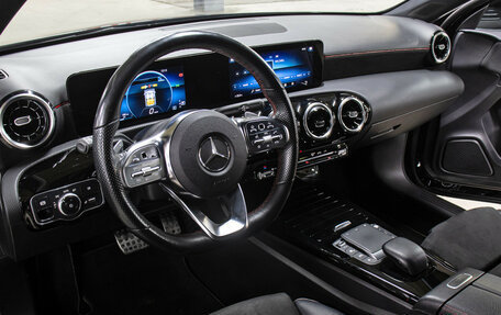 Mercedes-Benz A-Класс, 2020 год, 2 198 000 рублей, 16 фотография