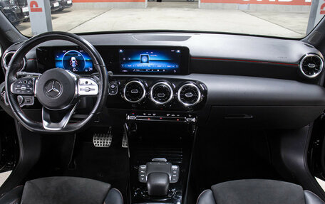 Mercedes-Benz A-Класс, 2020 год, 2 198 000 рублей, 14 фотография