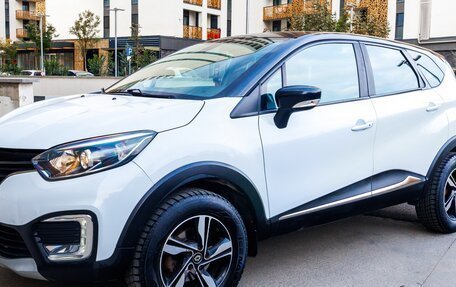 Renault Kaptur I рестайлинг, 2017 год, 1 179 000 рублей, 3 фотография