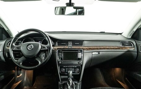 Skoda Superb III рестайлинг, 2013 год, 1 450 000 рублей, 13 фотография