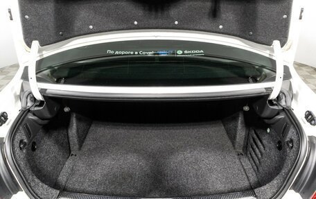 Skoda Superb III рестайлинг, 2013 год, 1 450 000 рублей, 15 фотография