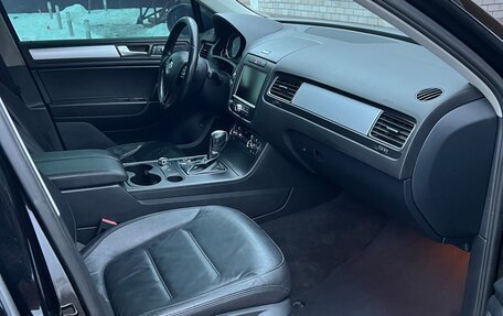 Volkswagen Touareg III, 2011 год, 2 199 999 рублей, 9 фотография