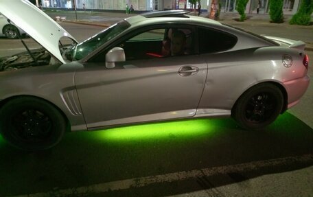 Hyundai Coupe II рестайлинг, 2004 год, 535 000 рублей, 3 фотография