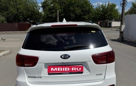 KIA Sorento III Prime рестайлинг, 2018 год, 2 499 999 рублей, 3 фотография