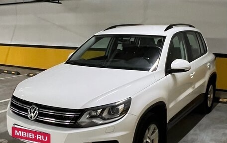 Volkswagen Tiguan I, 2013 год, 1 498 000 рублей, 2 фотография