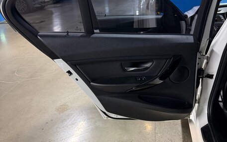 BMW 3 серия, 2015 год, 2 200 000 рублей, 16 фотография