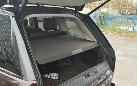 Land Rover Range Rover IV рестайлинг, 2019 год, 6 100 000 рублей, 17 фотография