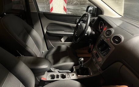 Ford Focus II рестайлинг, 2010 год, 680 000 рублей, 31 фотография