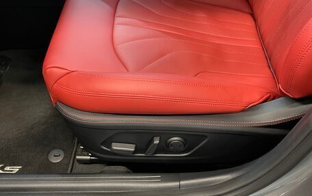 KIA K5, 2022 год, 3 550 000 рублей, 30 фотография