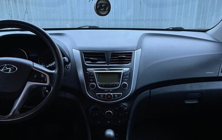 Hyundai Solaris II рестайлинг, 2012 год, 750 000 рублей, 8 фотография