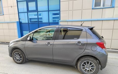 Toyota Vitz, 2016 год, 900 000 рублей, 4 фотография