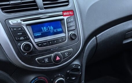 Hyundai Solaris II рестайлинг, 2015 год, 650 000 рублей, 9 фотография