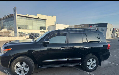 Toyota Land Cruiser 200, 2013 год, 5 400 000 рублей, 2 фотография