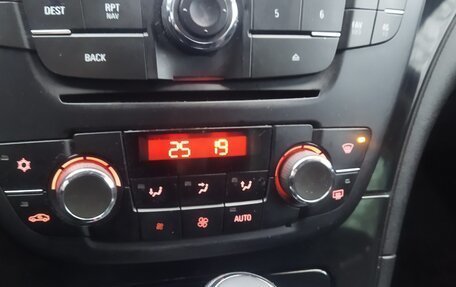 Opel Insignia II рестайлинг, 2010 год, 970 000 рублей, 10 фотография