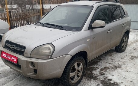 Hyundai Tucson III, 2006 год, 525 000 рублей, 1 фотография