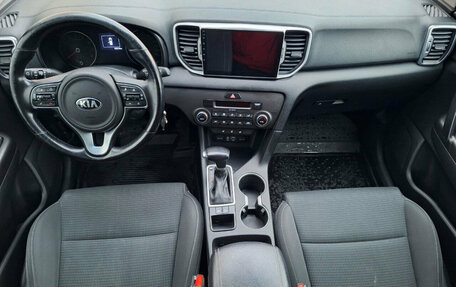 KIA Sportage IV рестайлинг, 2017 год, 1 800 000 рублей, 9 фотография