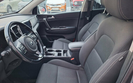 KIA Sportage IV рестайлинг, 2017 год, 1 800 000 рублей, 15 фотография