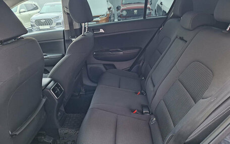 KIA Sportage IV рестайлинг, 2017 год, 1 800 000 рублей, 14 фотография