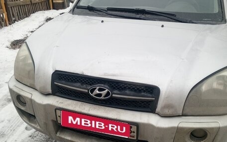 Hyundai Tucson III, 2006 год, 525 000 рублей, 2 фотография