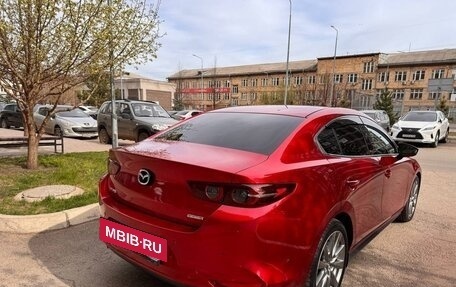 Mazda 3, 2020 год, 2 100 000 рублей, 6 фотография