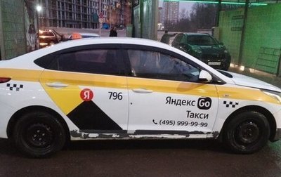 Hyundai Solaris II рестайлинг, 2019 год, 800 000 рублей, 1 фотография