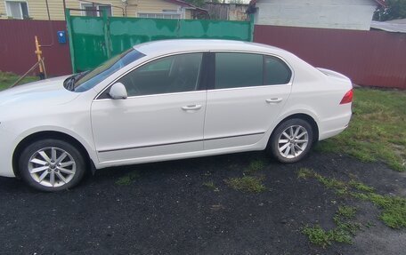 Skoda Superb III рестайлинг, 2013 год, 1 160 000 рублей, 2 фотография