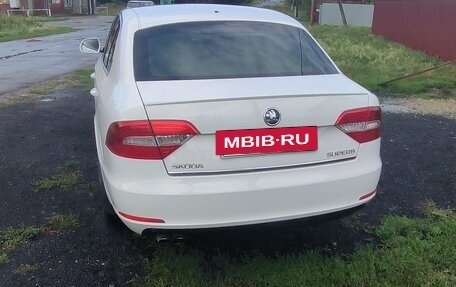 Skoda Superb III рестайлинг, 2013 год, 1 160 000 рублей, 3 фотография