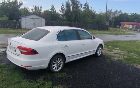 Skoda Superb III рестайлинг, 2013 год, 1 160 000 рублей, 4 фотография