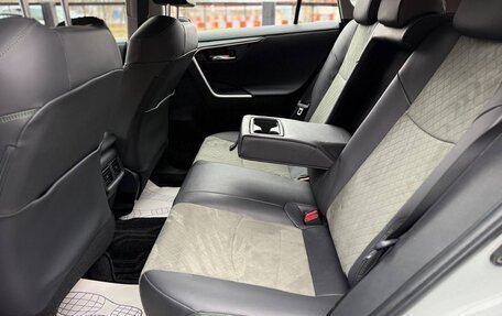 Toyota RAV4, 2025 год, 4 250 000 рублей, 20 фотография