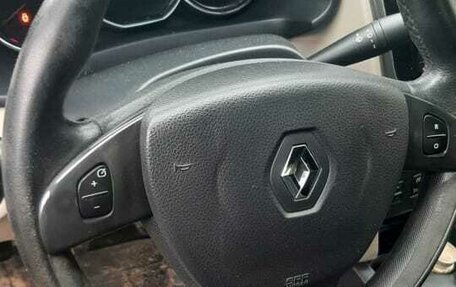 Renault Logan II, 2016 год, 680 000 рублей, 7 фотография