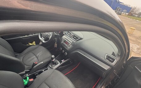 KIA Rio III рестайлинг, 2015 год, 1 000 000 рублей, 13 фотография